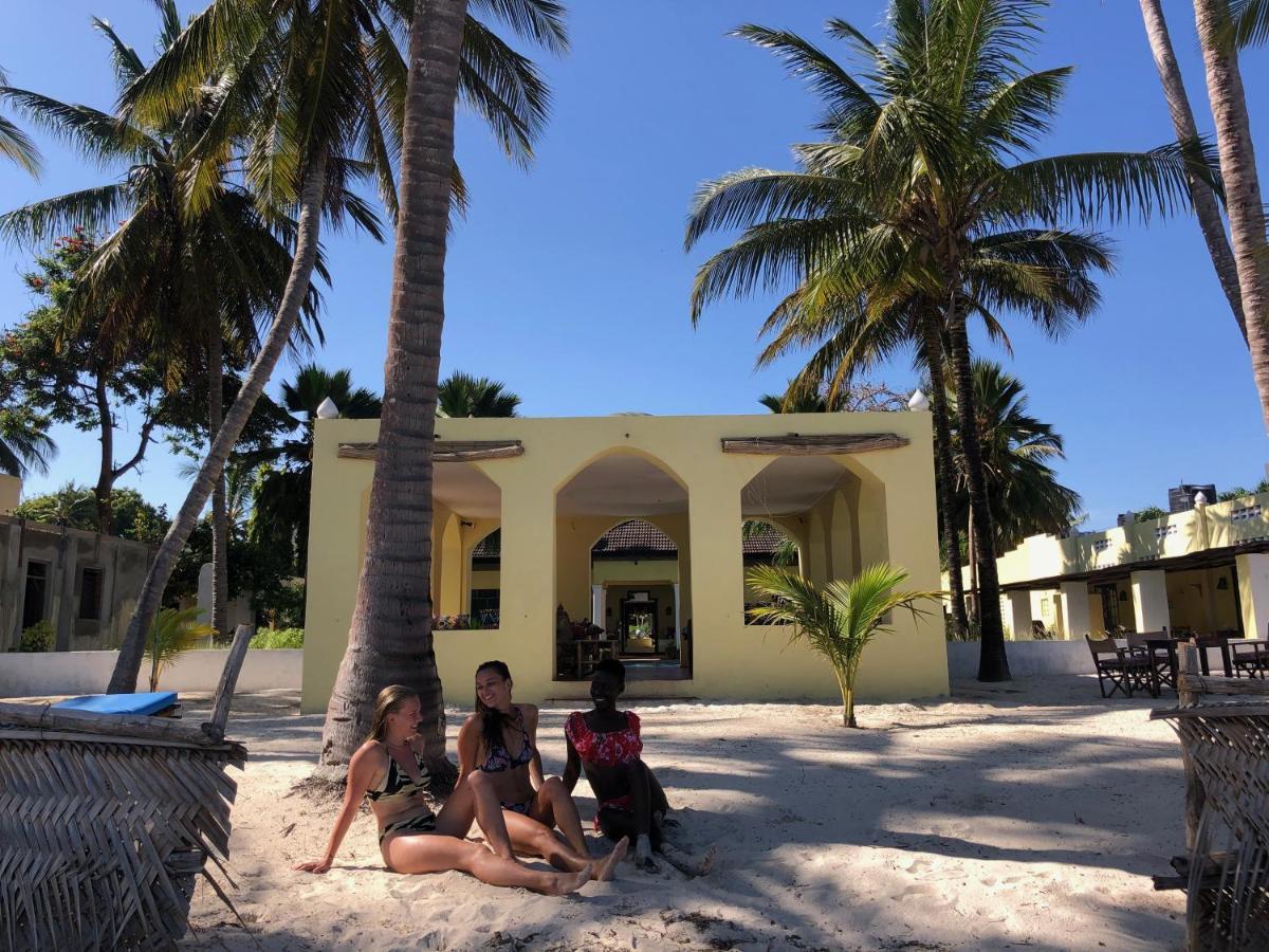 Sawa Sawa Beach House Msambweni Екстер'єр фото