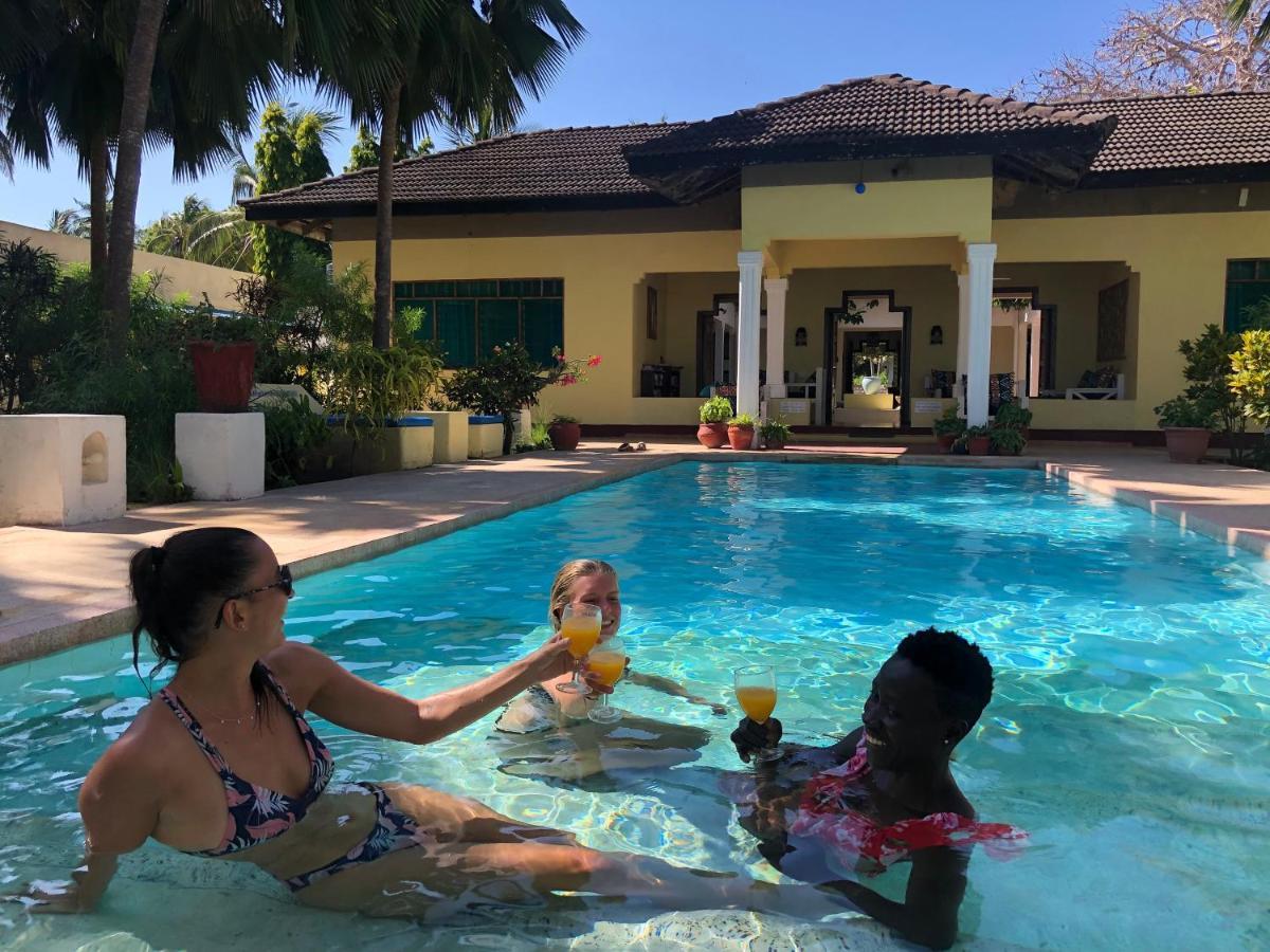 Sawa Sawa Beach House Msambweni Екстер'єр фото