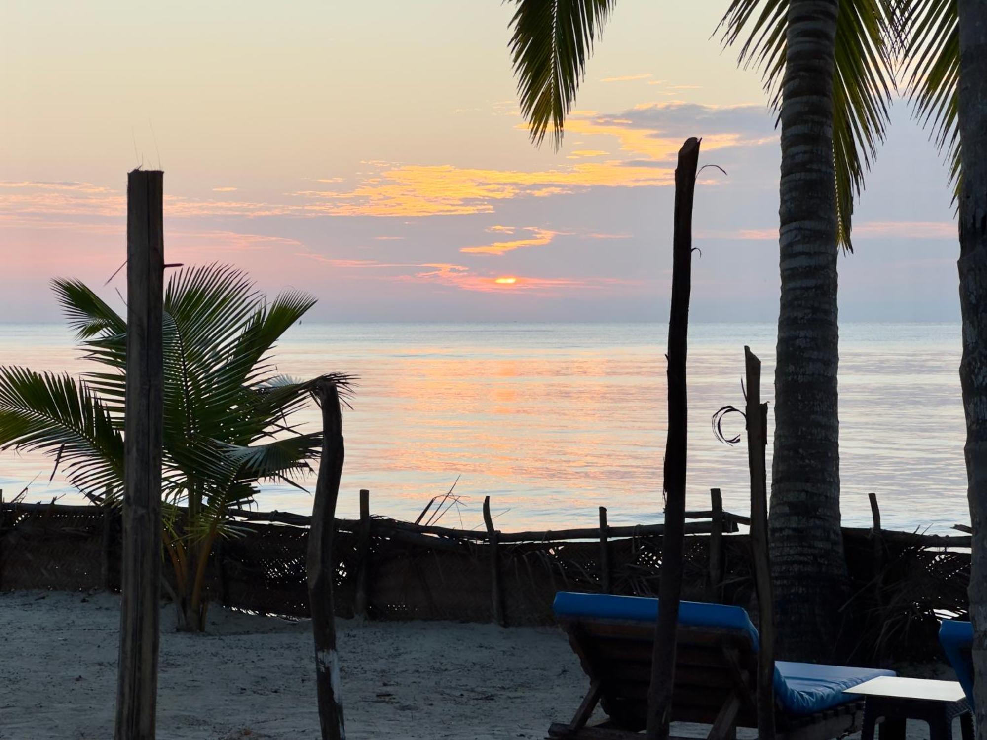 Sawa Sawa Beach House Msambweni Екстер'єр фото